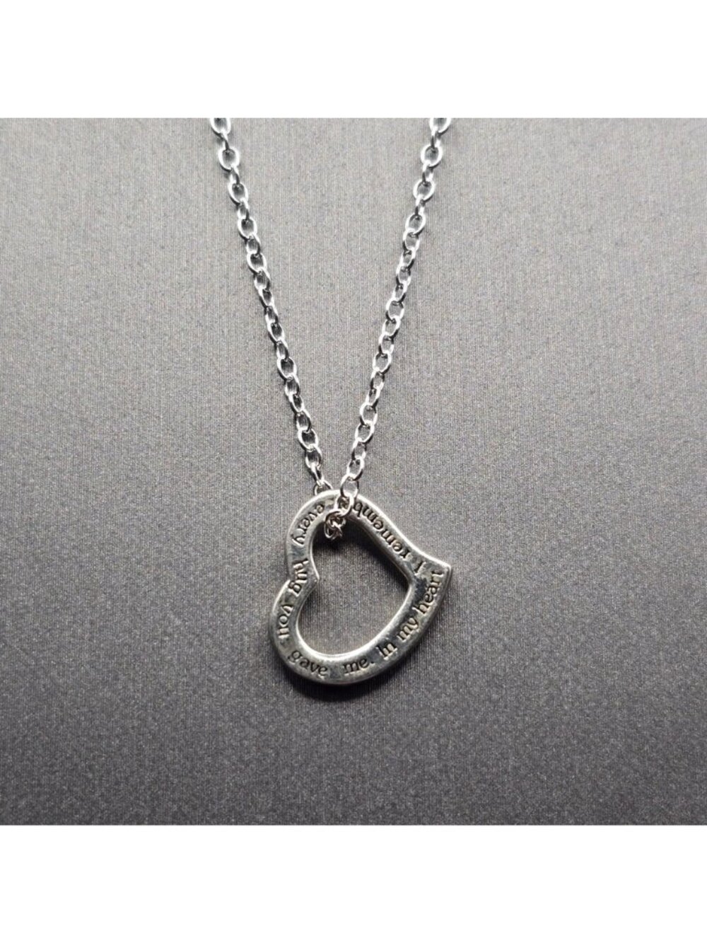 Sterling Silver Mom Heart Pendant Necklace 22" I Remember Every Hug Inscribed - Picture 6 of 8